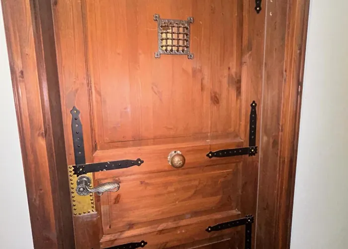 Appartement Interessante Arrestzellen Fuer 6 Pers - Rittergut Vor Radeberg Bei Dresden *